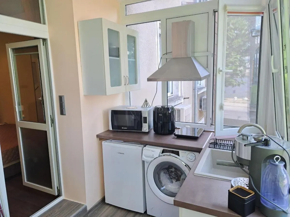 شقة Sea Vibes Studio - Free Public Parking, Wifi, Cable & Smart Tv, 0,9 Km To Beach فارنا