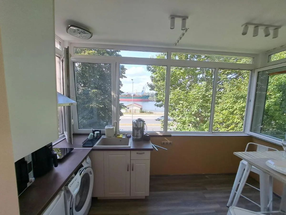 Sea Vibes Studio - Free Public Parking, Wifi, Cable & Smart Tv, 0,9 Km To Beach فارنا